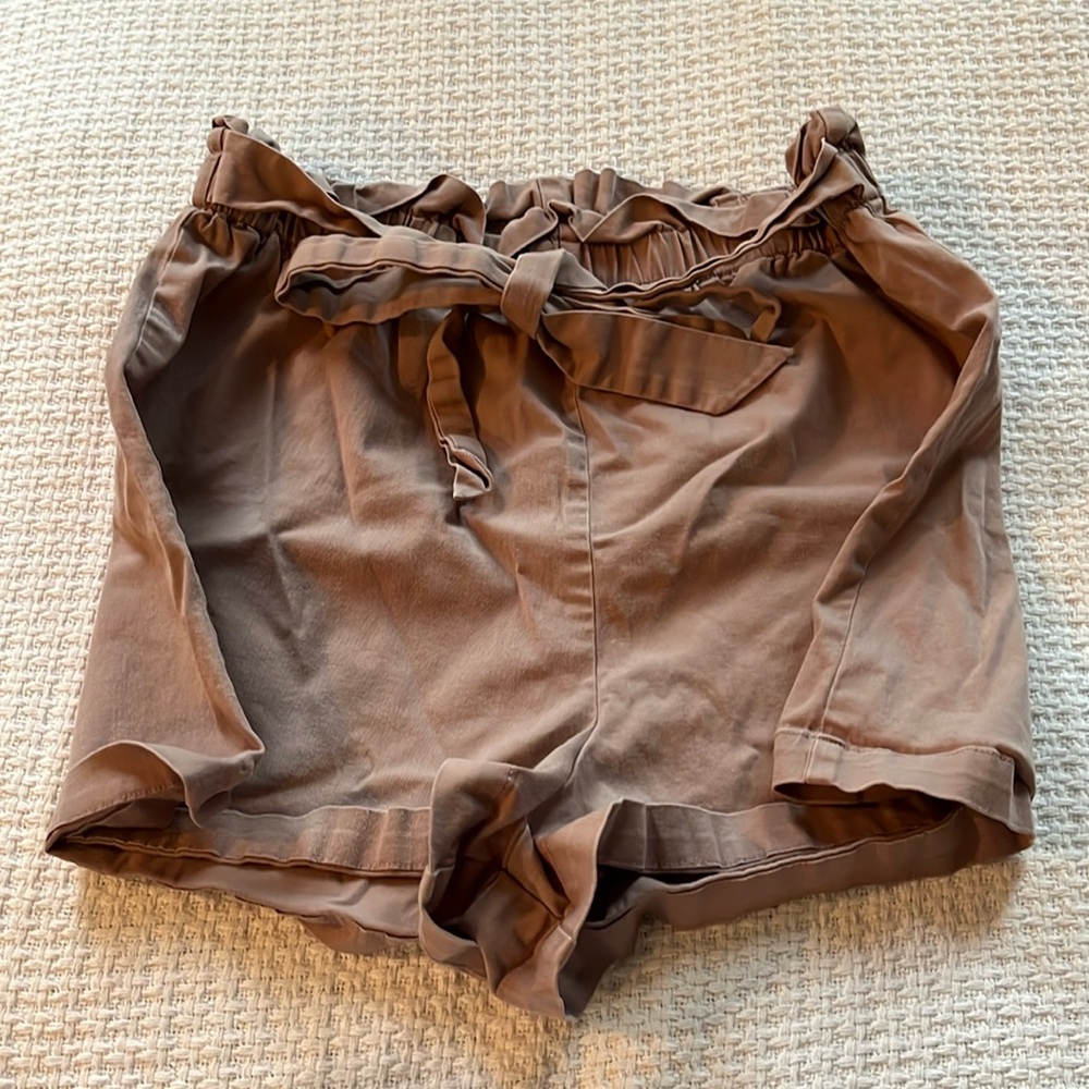 Wild Fable paper bag shorts EUC